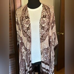 Ava & Aiden Abstract Tassel Trim Ruana